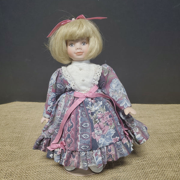 Vintage Victoria Ashlea Originals Doll of the Month Collection "September" Doll