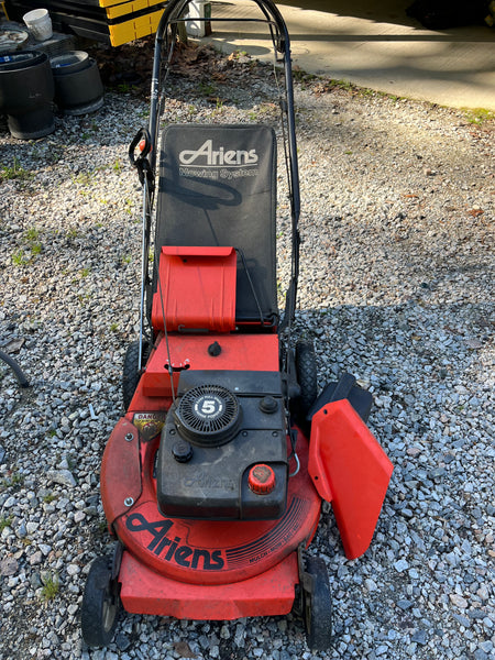 Ariens Mower, DOES NOT START/PARTS ONLY***FINAL SALE/NO REFUNDS
