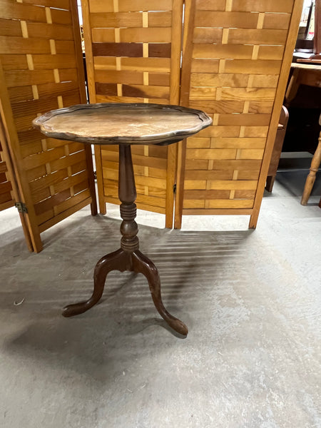 Schott Furniture Lightweight Pedestal Table/Plant Stand