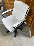 Global Furniture White/Black Office Chair