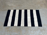Black/White Canvas Textured Rug (50"x28")