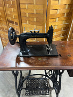 "New Home" Antique Sewing Machine***HEAVY ITEM***