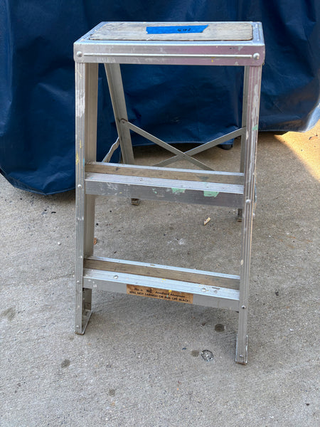 E-Aluminum Folding Two-Step Ladder