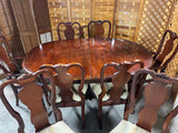 Dining Table with (2) Leaves, (8) Chairs and Table Pads***HEAVY ITEM***READ DETAILS ON PICK UP POLICY***