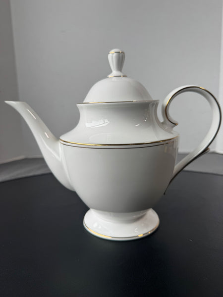 Lenox Federal Gold Fine Bone China Tea Pot with Lid