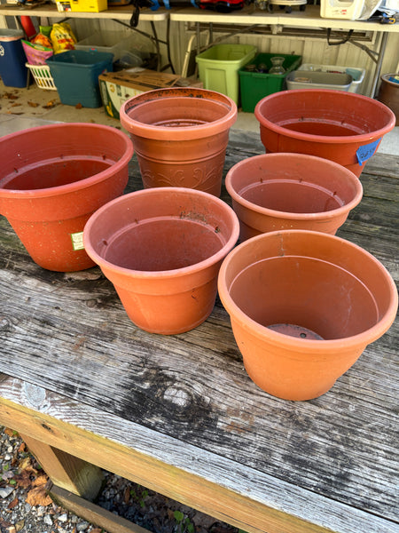 Lot of Six Plastic Planters