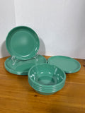 12 Piece Turquoise Green Rubbermaid Dishes(C)