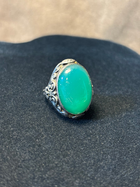 Silver Tone Ring with Large Green Stone - SIZE 4