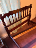 Pennsylvania House Pair of Twin Beds, with Side Rails and Support Slats