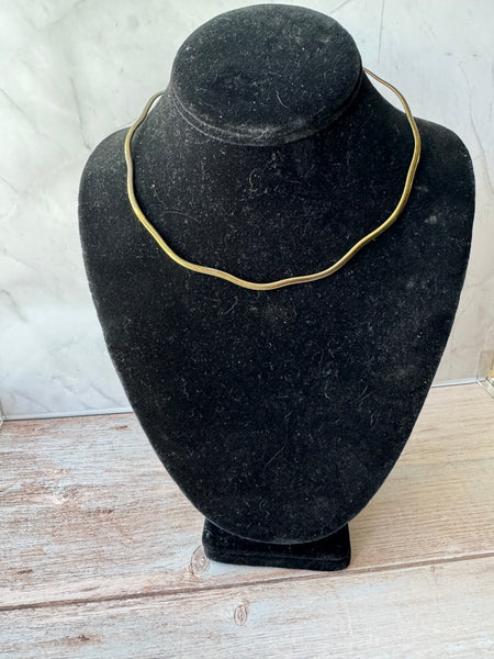 (B) Best Silver Tone Omega Choker
