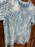 LOGO Women’s SIZE LARGE Blue Wavy T Shirt