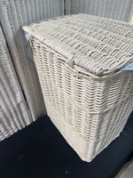White Wicker Vintage Lidded Hamper with Liner