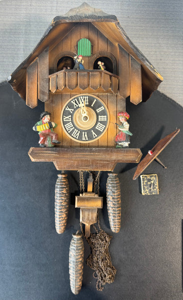German Vintage Wooden Cuckoo Clock AS IS (READ DESCRIPTION CAREFULLY)