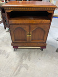TV Console***HEAVY ITEM*** READ DETAILS ON PICK UP POLICY***