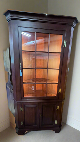 Henkel Harris Lighted Corner Cabinet*** HEAVY ITEM***