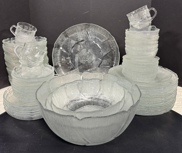 77-Piece Arcoroc France Clear Fleur Glass China Set