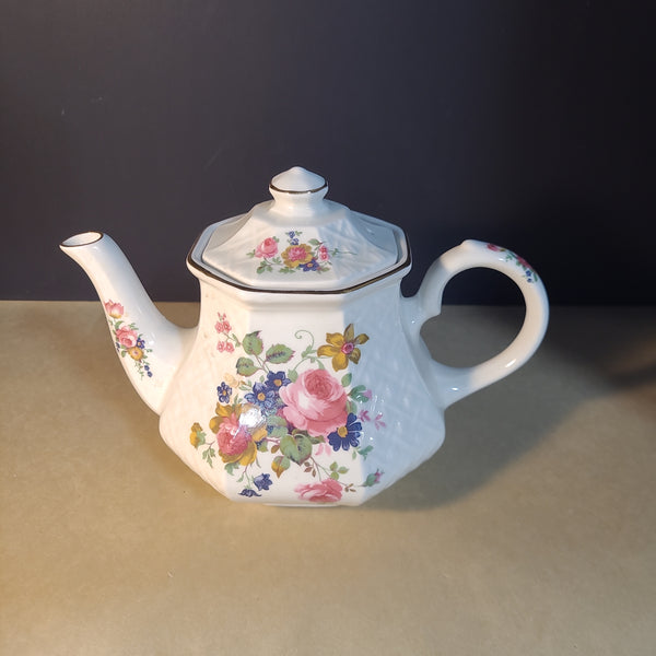 Windsor Made in England Floral Teapot