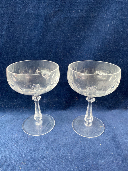 Set Of 2 Champagne Glasses