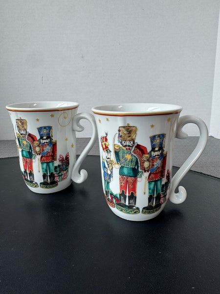 (A) Pair of Williams & Sonoma Nutcrackers Night Before Christmas Coffee Mugs