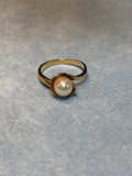 10K & Pearl Ring (2.78g) - Size 6.  See description