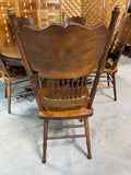 Round Claw Foot Dining Table with (5) Chairs ***HEAVY ITEM*** READ DESCRIPTION ON PICK UP POLICY***