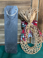 Pineapple Wreath and Hand Painted Pineapple Wall Slate