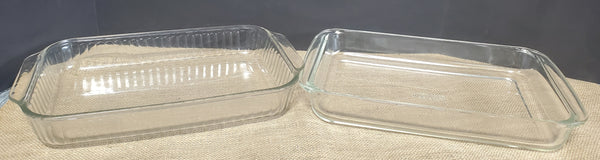 Pair of Glass Pyrex Baking Dishes