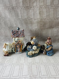 (F) 3 Piece Lot of Assorted Boyd's Bear Figurines