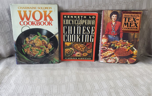 (K) 3 Piece Assorted Cookbook Lot