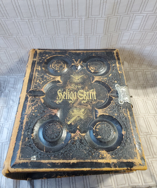 Antique 1889 Den Heliga Skrift—Swedish Holy Scripture Family Bible