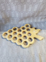 Wooden Grape Bunch Trivet