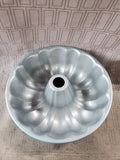 Pampered Chef Blue Fluted Cake Pan