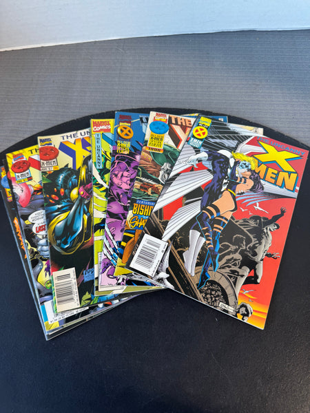 (H) Lot of 8 Assorted Vintage The Uncanny X-Men Comics