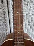 (A) Star Vintage 4-String Ukelele