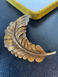 14K Gold Texture Detailed Vintage Feather Brooch in Box