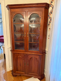Ethan Allen Corner Cabinet ***HEAVY ITEM*** READ DESCRIPTION ON PICK UP POLICY***