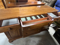 Unbranded Buffet ****HEAVY ITEM***