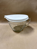 The Pampered Chef 8 Cup Measuring Cup With Lid