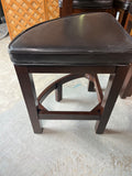 Round Glass Top Table with (4) Stools