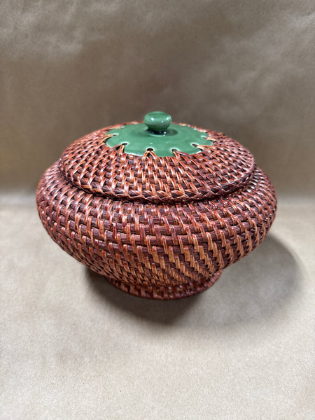 Wicker Basket With Porcelain Lid
