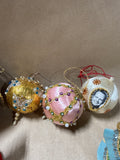 Small Lot Of Vintage Ornaments