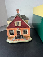 (D) Lang and Wise Colonial Williamsburg Margaret Hunter Shop Lighted Building in Box (WORKS)