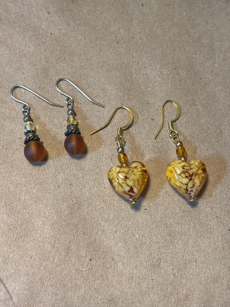 Pair of Earrings - M