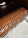 TV Console***HEAVY ITEM***READ DETAILS ON PICK UP POLICY***