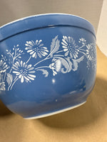Set Of 3 Colonial Mist Blue And White Daises 401 // 402 Nesting Bowls