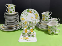 (J) 52-Piece Villeroy & Boch Germany 1748 Geranium Porcelain China Set