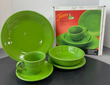 (E) Homer Laughlin Fiestaware 5-Piece Shamrock Place Setting in Box