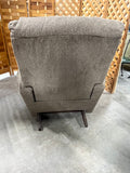 La-Z-Boy Rocking Recliner***HEAVY ITEM***Read Description***
