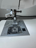 Singer Fashion Mate 7256 Sewing Machine with Foot Pedal (WORKS)