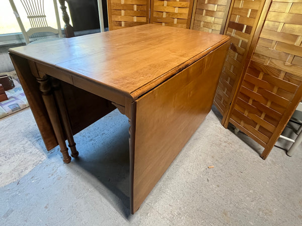Drop Leaf Table with (3) Leaves ***HEAVY ITEM***